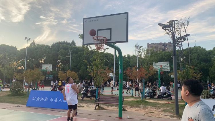 公益体彩助力常德市“全民健身日”活动2.jpg